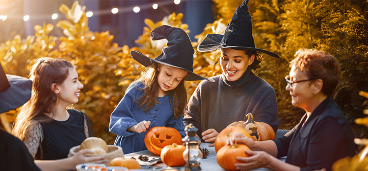 How to Plan the Perfect Halloween Party